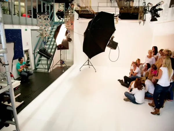 Stefan Segers aan het werk tijdens een fotoshoot