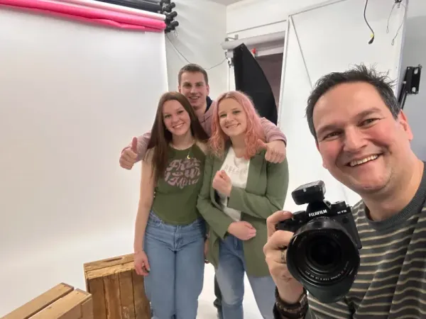 Stefan Segers aan het werk tijdens een fotoshoot