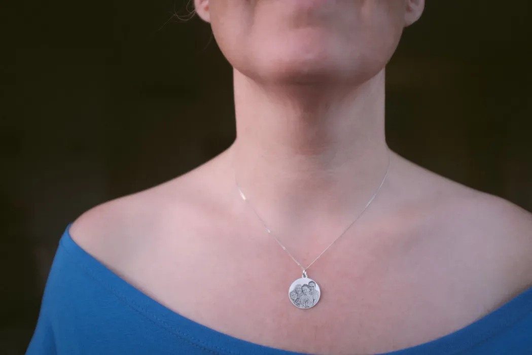 Cover for review: Foto ketting van Names4ever