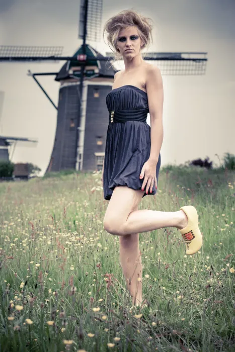 Cover for High Fashion fotoshoot bij de Windmolens